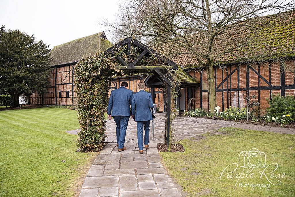 Groom and Best man heading to the wedding