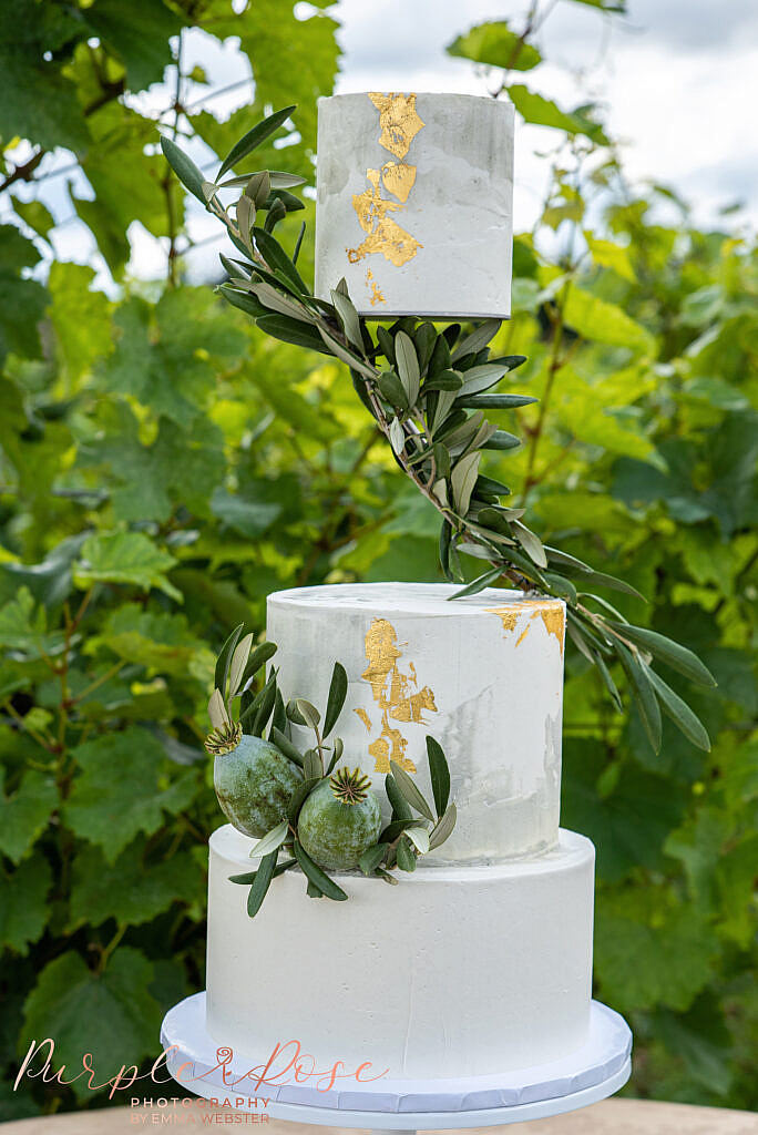 3 tier wedding cake