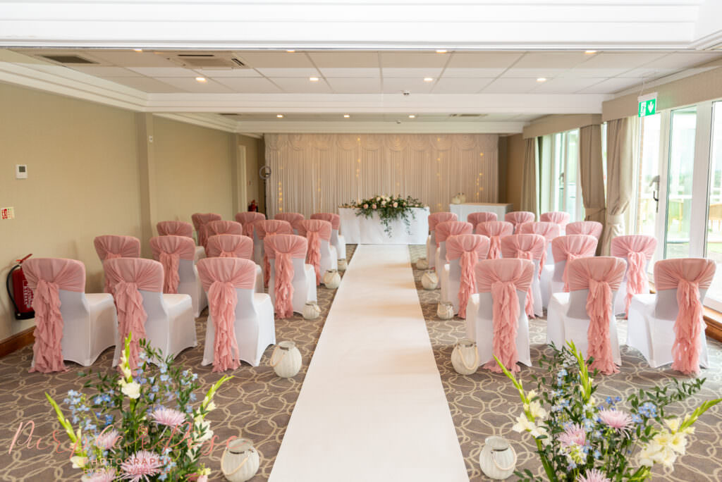 Hellidon lakes ceremony room