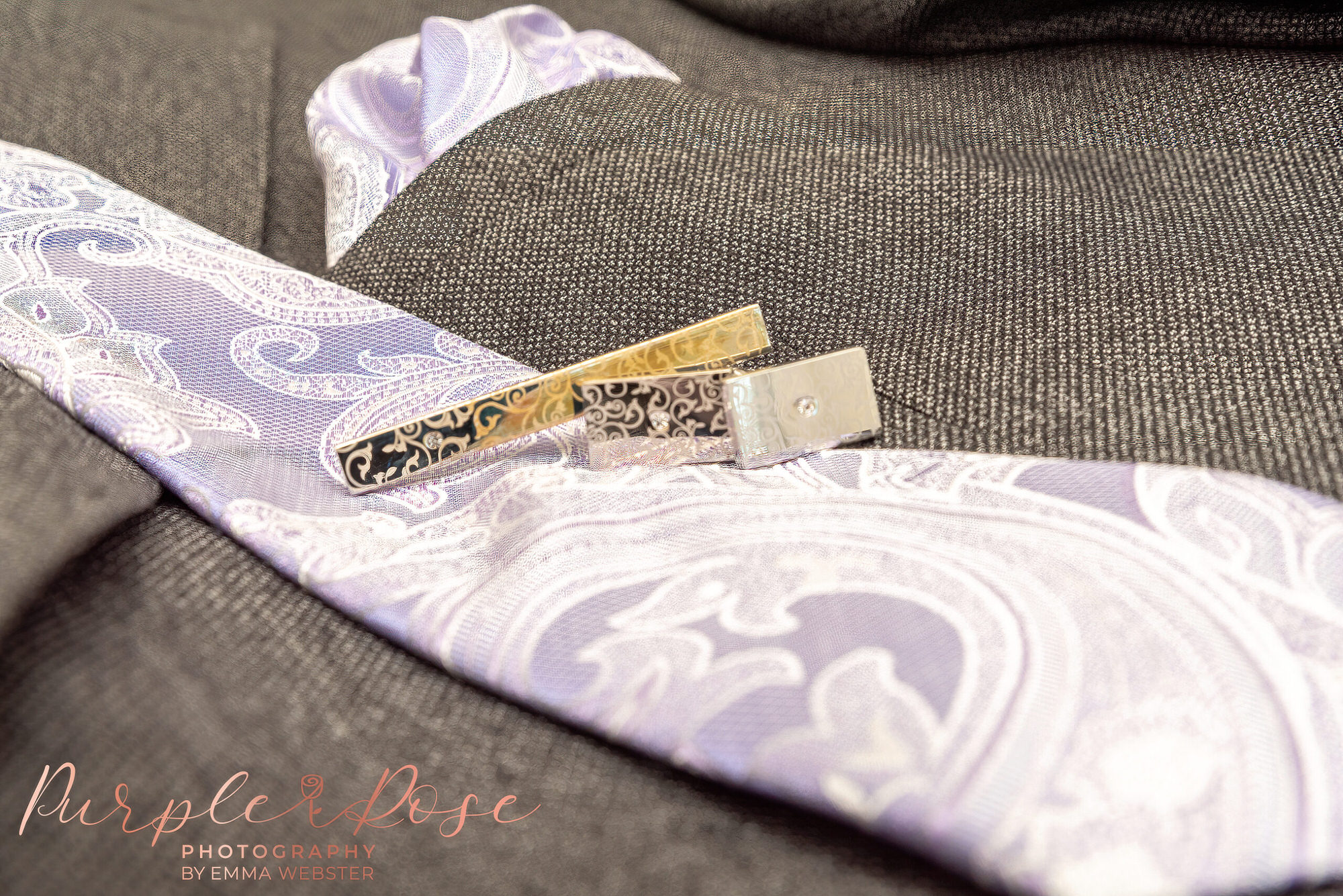 Grooms tie and cufflinks